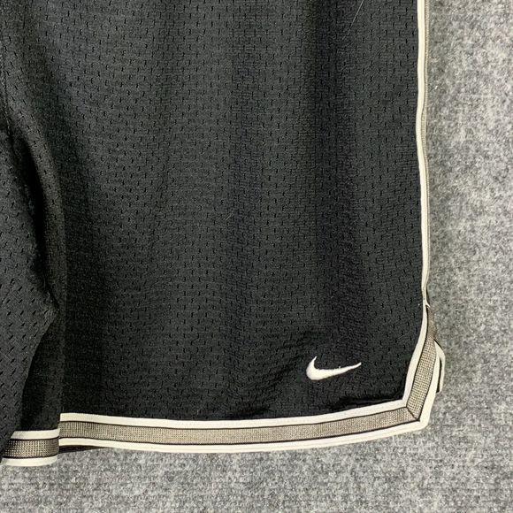 Nike Athletic Shorts Women Medium Running Curved Hem Mesh Stripe Side Lined - Picture 2 of 9